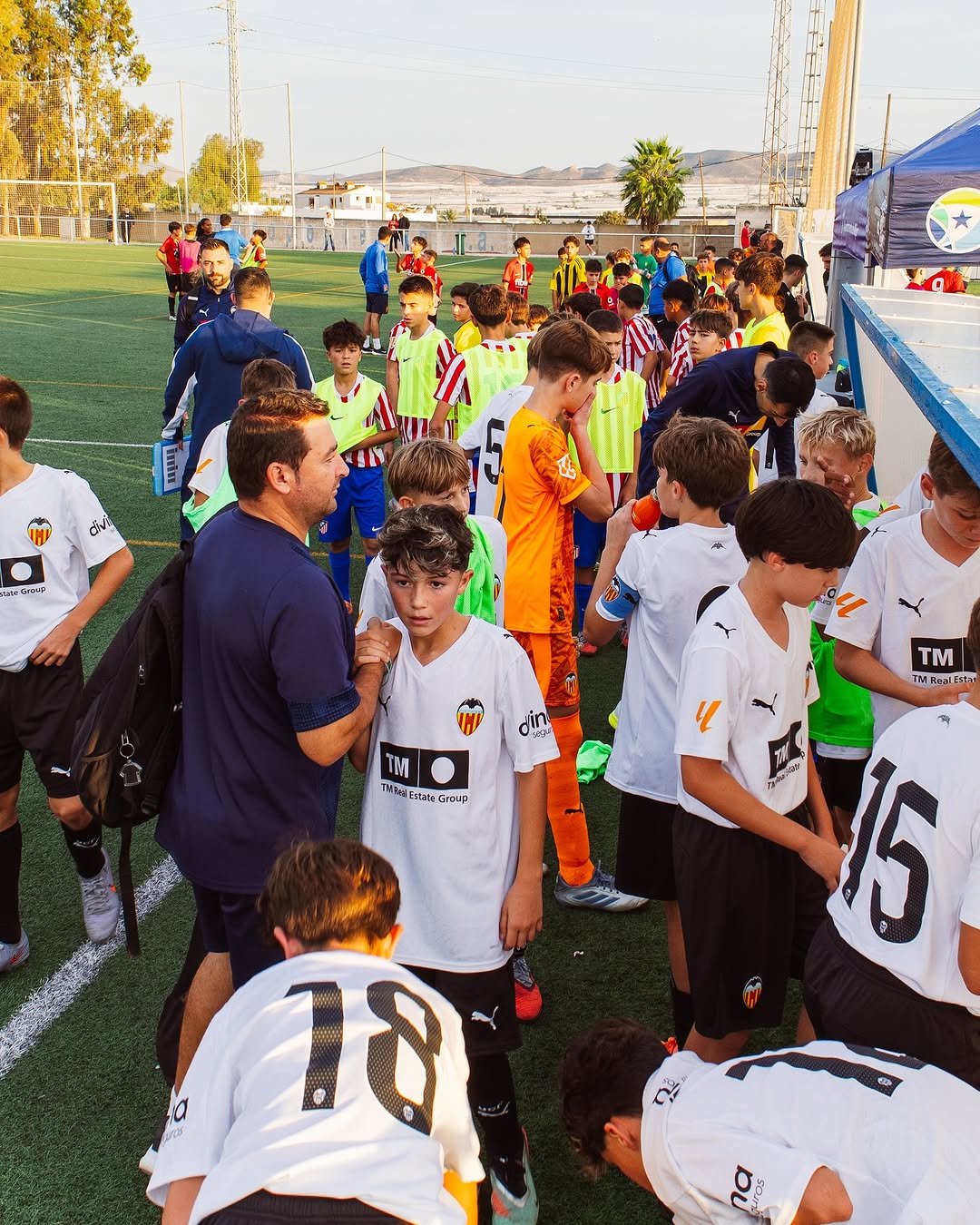 En la @supercupnijar no solo competimos: compartimos momentos, aprendizajes y nuevas amistades 💫

Gracias a jugadores, e