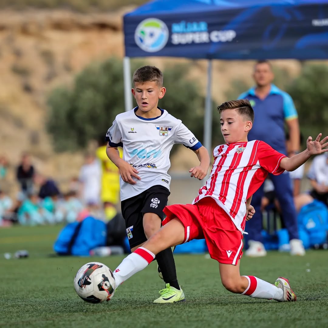 💪 “Recuperar el balón es volver a creer en la jugada”

En el fútbol no todo es atacar.
A veces, la diferencia la marca e